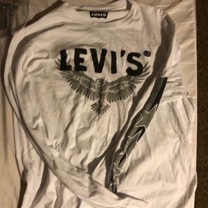 Men’s Levi’s long sleeve shirt